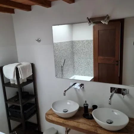 Melariano Farm stay *